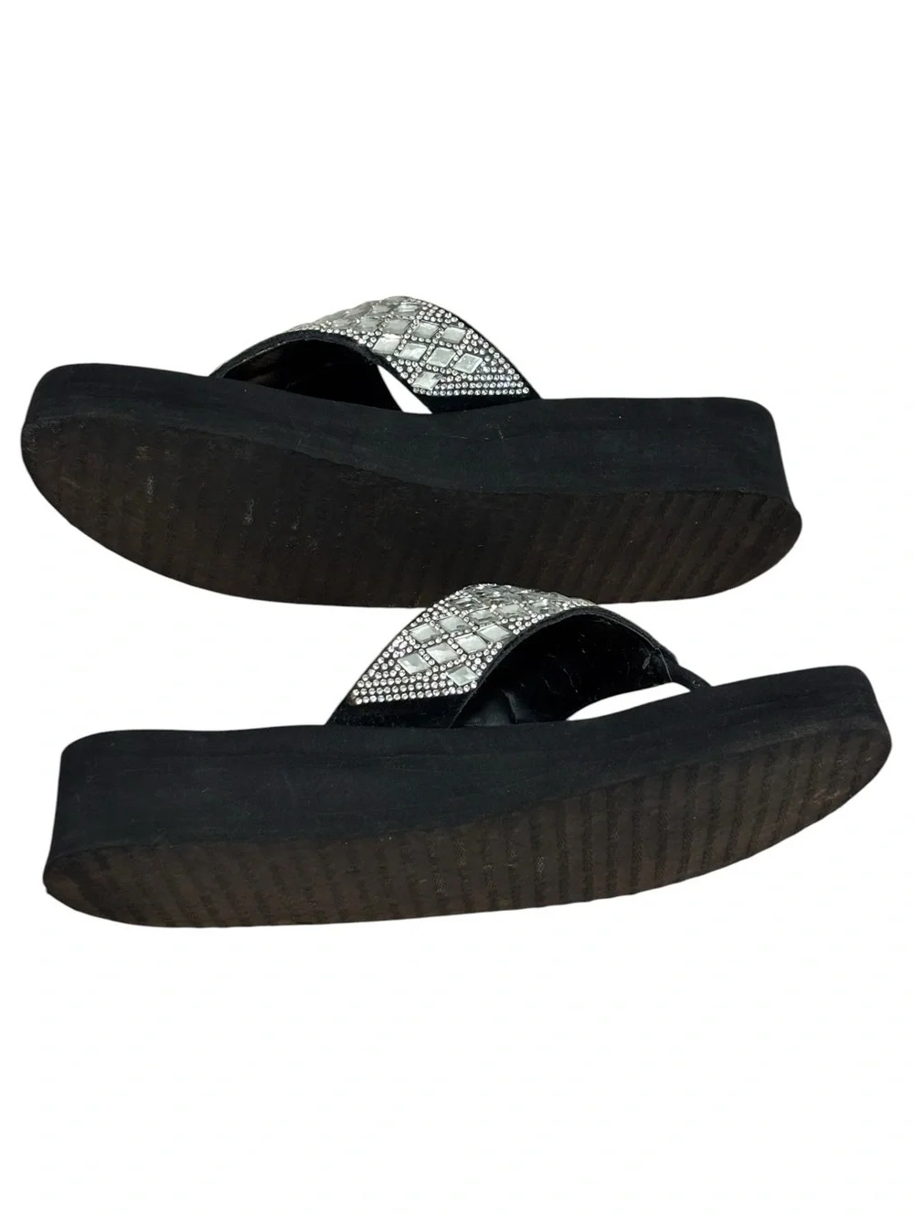 Yellow Box Black Sandals with Silver Beaded Straps Size 10 - Picture 10 of 10